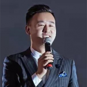 语言艺术专家 | 李磊